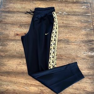 Nike Black/Gold Jogger Pant